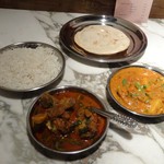 サンバレーホテル - マトンカレー、ベジクルマ、タンドリーロティ、バスマティライス（オールスモールサイズ）