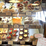 パティスリーエヌ．アツヒロ - 店内 '16 1月上旬