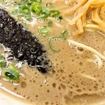 魁龍 - 超濃厚なスープ