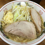 ラーメン二郎 - 小ラーメン ニンニクダブル*\(^o^)/*ニンニク少なかったけどまぁいっか！