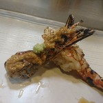 大寿司 - 焼いた海老　コレは珍しいです！