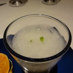 カンテサンス - 01 Soupe Feve 焼きそら豆と そら豆の冷たいスープ