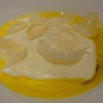 カンテサンス - 03 Assaisonement 塩とオリーブ油が主役　山羊乳のバヴァロワ