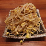nikujirugyouzanodandadan - やや辛い肉味噌もやし(360円)