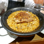 アカ - のどぐろのパエリア