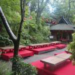 いろり山賊 - フルオープンな野外席もあります。