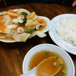 八宝菜定食8７０円