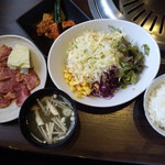 カルビランチ・９６０円
