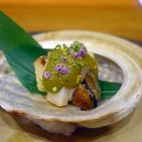 魯忍 - 黒鮑の上にアボガドと肝醤油♪