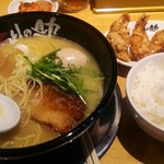 とりの助 - 白ご飯唐揚げセット