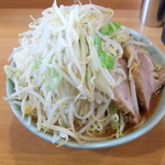 ラーメン二郎 - 小ラーメン＋辛いの＋野菜チョイ増しニンニク