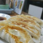 珍來 - 餃子300円