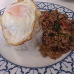 タイカフェバー　マリカ - ・日替わりランチ(ガパオ) 850円