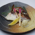 Sea bream Kabutoyaki