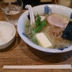 粋な一生 - 塩ラーメン+味玉+バター