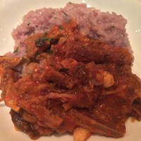 ラ･スコリエーラ - 赤ワインのリゾット　本マグロのトリッパと白インゲン豆のトマト煮込みを添えて