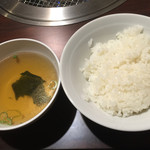 焼肉問屋バンバン - 定食のライスとスープ
