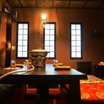 端黎 - 店内（2Fテーブル席）