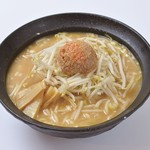 情熱食堂 - 肉玉味噌ラーメン(麺大盛り無料)　670円