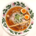 中華 ふるめん - 醤油ラーメン煮玉子入り 950円