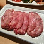 ホルモンさわ - 上タン塩です！（厚～い）