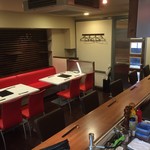 燻製×鉄板「心」kokoro - 落ち着いた雰囲気の店内です。