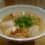 地球の中華そば - 特製白湯ラーメン・1000円