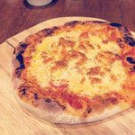 ラ・ガジガジ - トマトとゆで卵のピッツァ