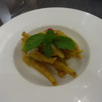 Jiali Seafood Restaurant - 鶏もみじ (2016/6)