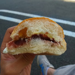 生地は気泡が大きくフガフガ