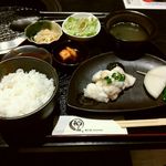 NAGOMI - ホルモン定食 950円