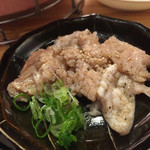 炭火焼肉ホルモン 徳臓 - 2016.6. ミノ塩　ハーフ