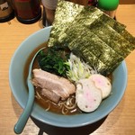 横浜家系らーめん三元 - 家系煮干しラーメン、800円です。