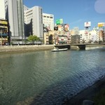 O Borudo Fukuoka - 店内から見える那珂川の風景