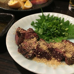 牛レバテキ（一本）450円。