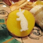 まき村 - 兎型の山芋とサツマイモ