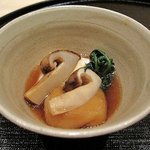 まき村 - 松茸・麩・豆腐・春菊など