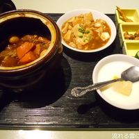 金香楼 - 豚バラの特製タレ壺煮+豆腐と挽肉の煮込み
