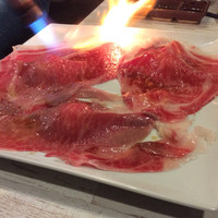 大衆肉酒場 こだわり米 匠 - 極上大判炙り寿司