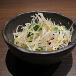 銀座 あまくさ 青山外苑 - 残ったつまは、わさび醤油ドレッシングで和えてサラダに