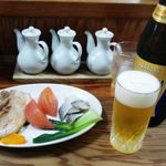 なにや - 2016年6月　エビスビールとアテ（シメサバ入り）600円