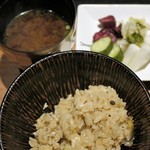 はせ茂 - 鮎の土鍋炊込み御飯、赤出汁、お新香