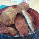 小川家 - チキンカツはシソを挟んだスタイル