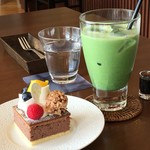 カフェ リヴィエール - 抹茶ラテが美味しい