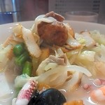 長崎ちゃんぽん・皿うどん 球磨 - 太麺ちゃんぽん￥930(半炒飯セット)　ホリゾンタルアングル
