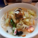長崎ちゃんぽん・皿うどん 球磨 - 太麺ちゃんぽん￥930(半炒飯セット)