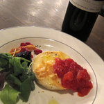 奥芝ール - 焼きカマンベールのトマトジャム乗せ：2010年９月