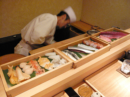 ネタ箱　お寿司屋さんも和食屋さんに3個まとめ売り　バラ売り応相談 3席だけのお寿司屋さん』by よーじーぼーり : すし処 まさ - 新橋/寿司