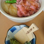 海辺の食卓 - 伊豆本わさびローストビーフ丼