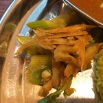 ダルバート食堂 - セロリと牛蒡
      